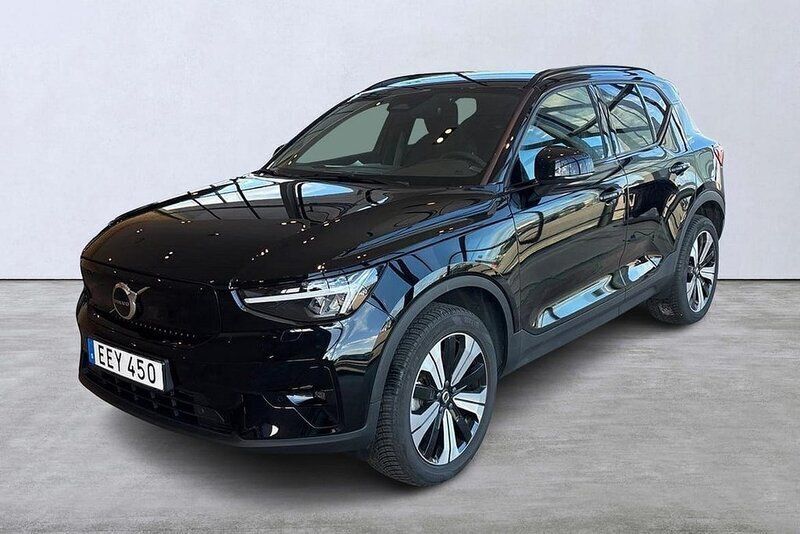 Svart Begagnad 2023 Volvo XC40 Plus SUV | 359 000 kr - Bild 1/4