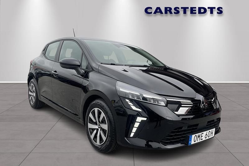 Begagnad Mitsubishi Colt Invite 92 HK (67 kW) 2024 Svart Halvkombi
