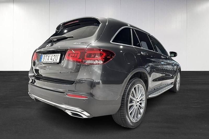 Begagnad Mercedes GLC300 AMG line 320 HK (235 kW) 2021 Grå