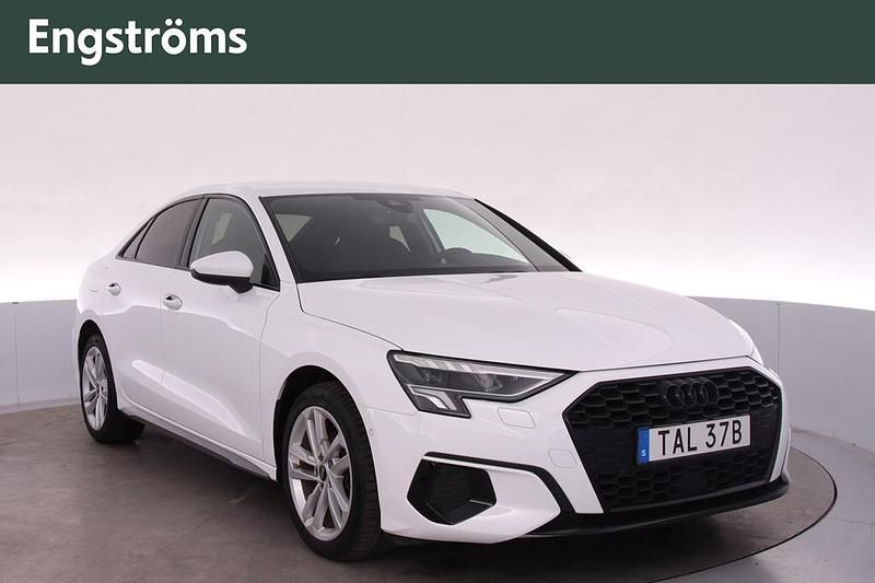 Begagnad Audi A3 Advanced Plus 150 HK (110 kW) 2021 Vit Sedan