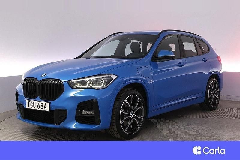 Blå Begagnad 2020 BMW X1 M Sport SUV | 329 900 kr (Dyr) - Bild 1/4