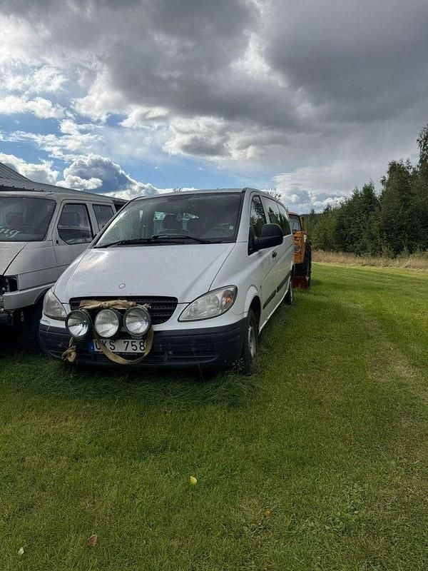 Vit Begagnad 2007 Mercedes Vito Minibuss | 5 000 kr (Superpris) - Bild 1/4