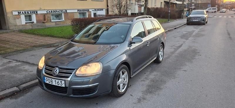 Begagnad 2008 VW Golf VI Halvkombi | 28 000 kr (Bra pris) - Bild 1/4