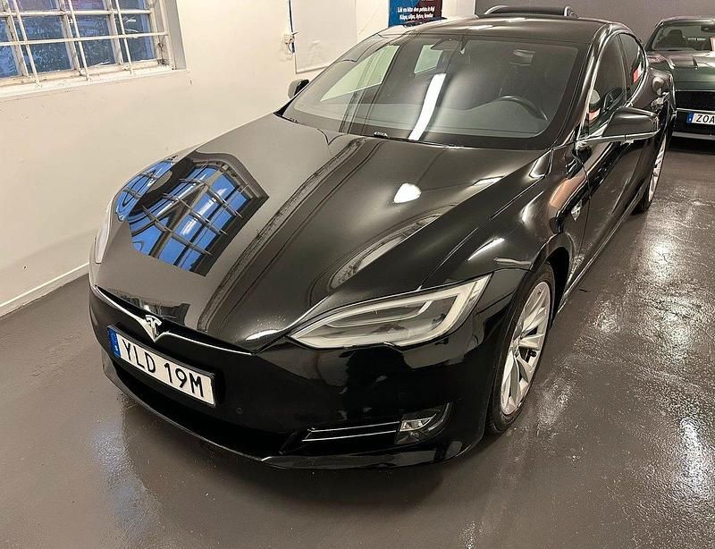 Svart Begagnad 2019 Tesla Model S Halvkombi | 269 900 kr (Superpris) - Bild 1/4