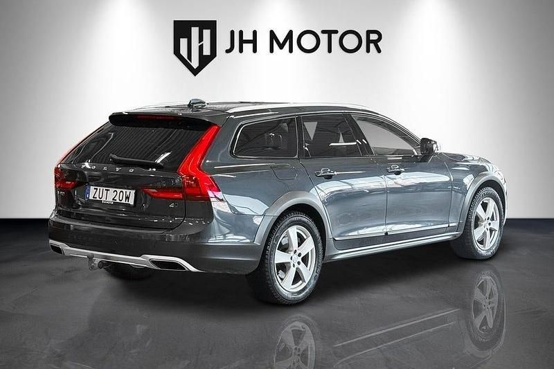 Begagnad Volvo V90 CC Business Edition 190 HK (139 kW) 2019 Mörkblå Kombi