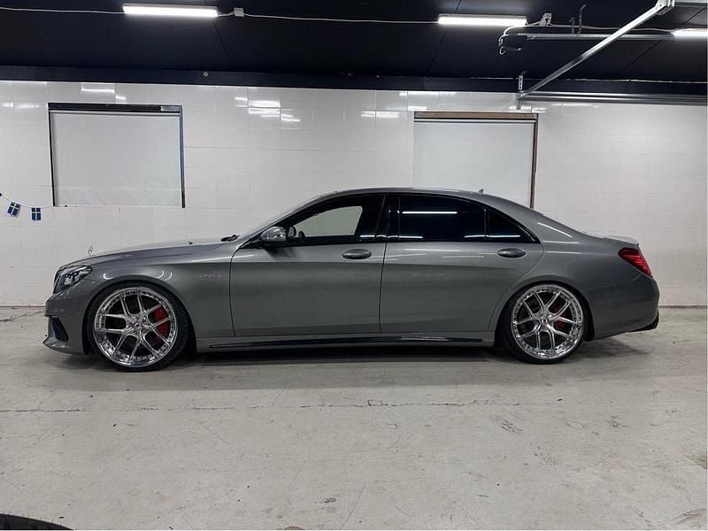 Silver Begagnad 2015 Mercedes S63 AMG AMG Sedan | 729 000 kr - Bild 1/4