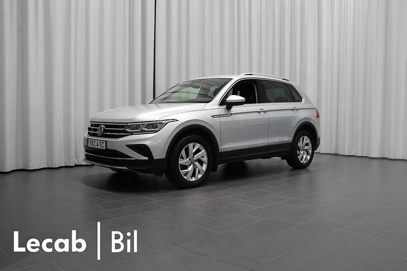 Silver Begagnad 2021 VW Tiguan Elegance SUV | 289 500 kr (Bra pris) - Bild 1/4