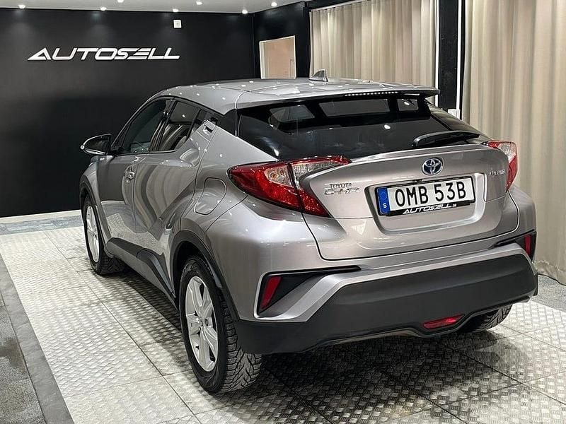 Begagnad Toyota C-HR Edition 122 HK (89 kW) 2019 Grå SUV