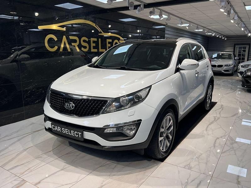 Vit Begagnad 2015 Kia Sportage SUV | 119 800 kr (Marknadspris) - Bild 1/4