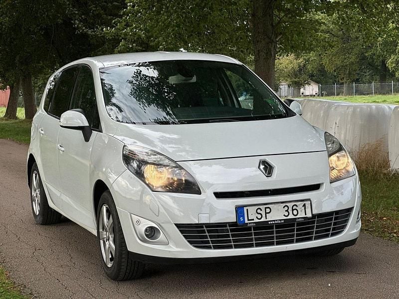 Okänd Begagnad 2011 Renault Grand Scénic III Minibuss | 54 900 kr (Marknadspris) - Bild 1/4