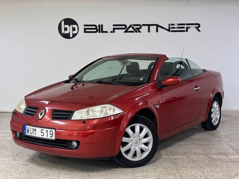 Röd Begagnad 2005 Renault Mégane Cabriolet Cab | 39 900 kr (Marknadspris) - Bild 1/4