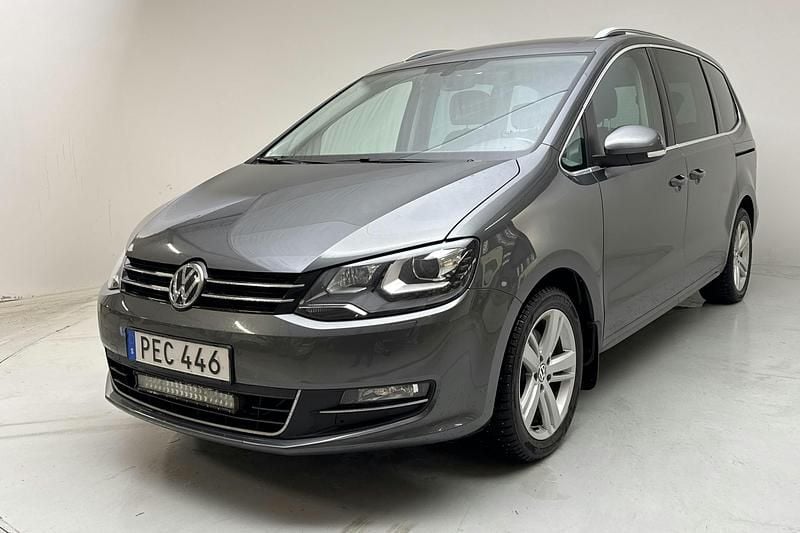 Begagnad VW Sharan GT 184 HK (135 kW) 2017 Mörkgrå Minibuss