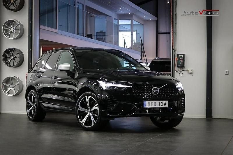 Begagnad Volvo XC60 R-Design 456 HK (335 kW) 2022 Svart SUV