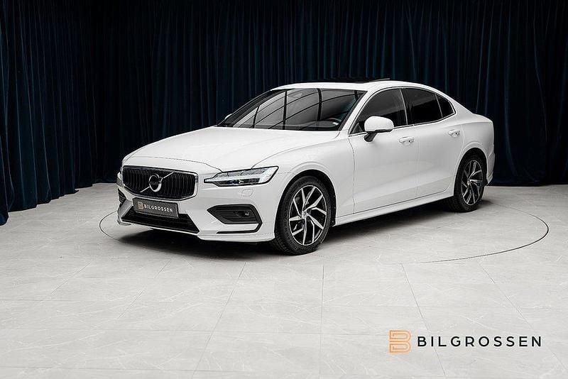 Vit Begagnad 2020 Volvo S60 Momentum Sedan | 309 900 kr (Bra pris) - Bild 1/4