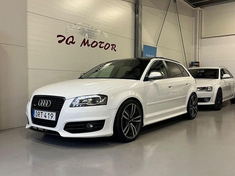 Vit Begagnad 2009 Audi S3 Sportback Halvkombi | 134 900 kr - Bild 1/4