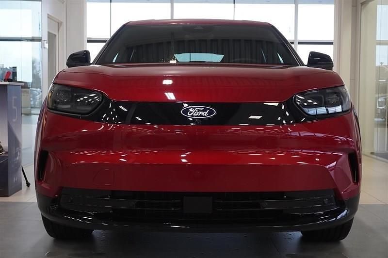 Begagnad Ford Capri Premium 250 kW (340 HK) 2025 Okänd Halvkombi