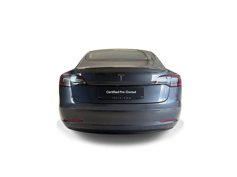 Begagnad Tesla Model 3 Long Range AWD 366 kW (498 HK) 2021 Grå Sedan
