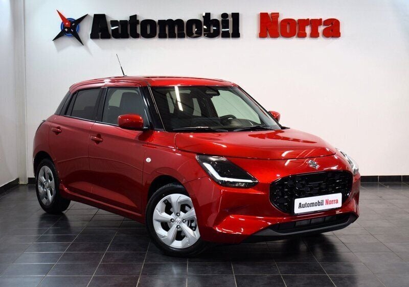 Brun Ny 2024 Suzuki Swift Halvkombi | 229 900 kr (Bra pris) - Bild 1/3