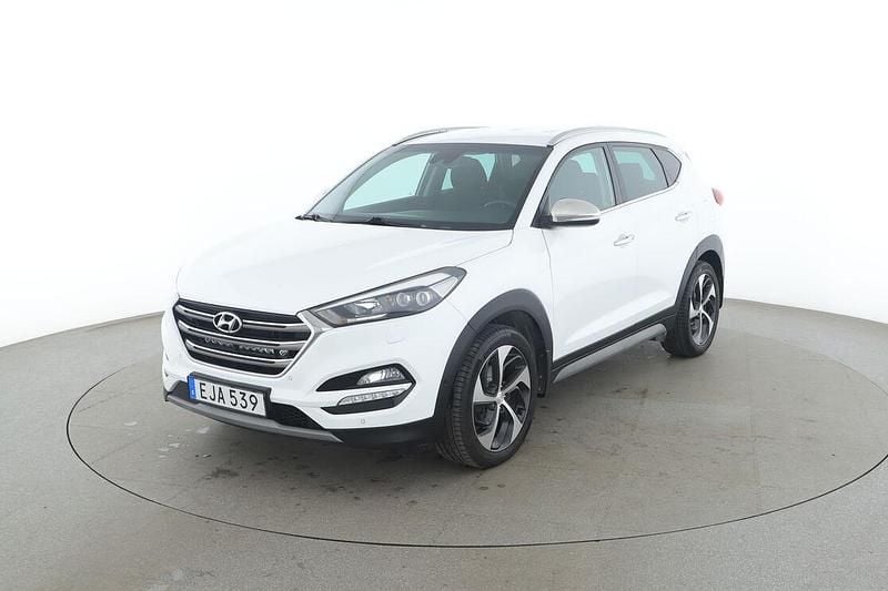 Vit Begagnad 2018 Hyundai Tucson Comfort SUV | 219 000 kr (Marknadspris) - Bild 1/3