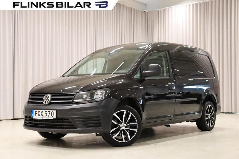 Svart (deep black pärleffekt) Begagnad 2017 VW Caddy Maxi Minibuss | 154 900 kr (Marknadspris) - Bild 1/4
