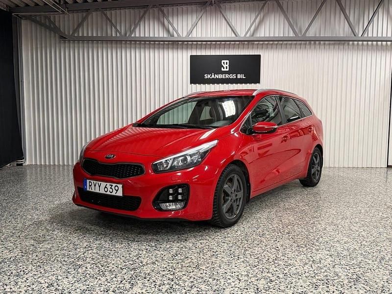 Röd Begagnad 2017 Kia Ceed Sportswagon GT-Line Kombi | 139 900 kr (Lite dyr) - Bild 1/4