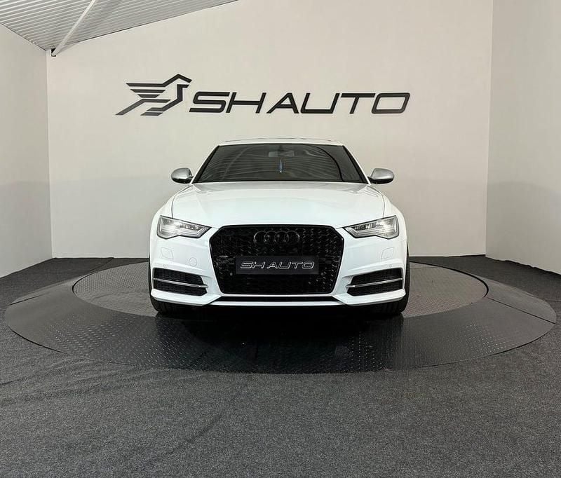 Begagnad Audi RS6 450 HK (330 kW) 2016 Vit Sedan