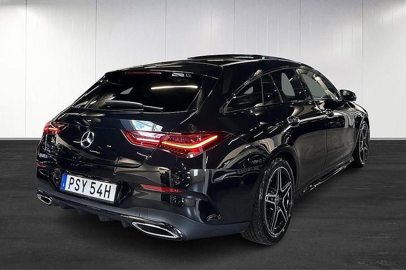 Begagnad Mercedes CLA200 Shooting Brake 163 HK (119 kW) 2025 Svart Kombi