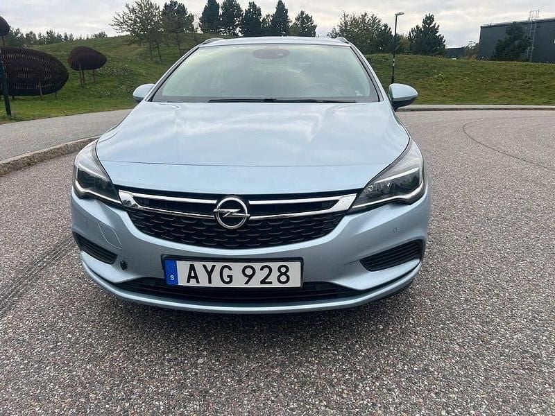 Grå Begagnad 2018 Opel Astra Enjoy Kombi | 108 000 kr (Bra pris) - Bild 1/4