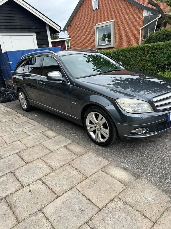 Begagnad 2008 Mercedes C230 Kombi | 56 000 kr (Bra pris) - Bild 1/4