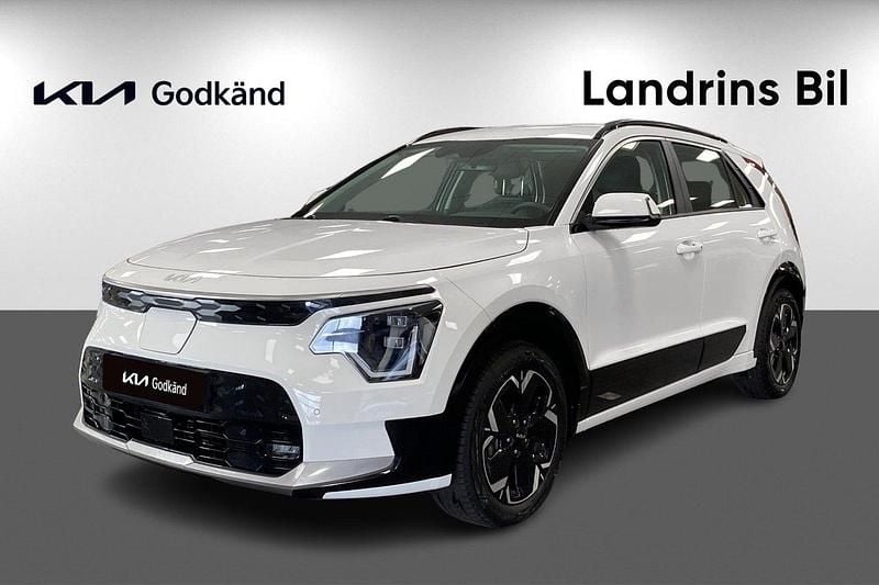 Vit Begagnad 2022 Kia e-Niro SUV | 289 000 kr (Marknadspris) - Bild 1/4