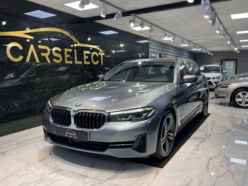 Blå Begagnad 2021 BMW 520 Kombi | 319 000 kr (Marknadspris) - Bild 1/4