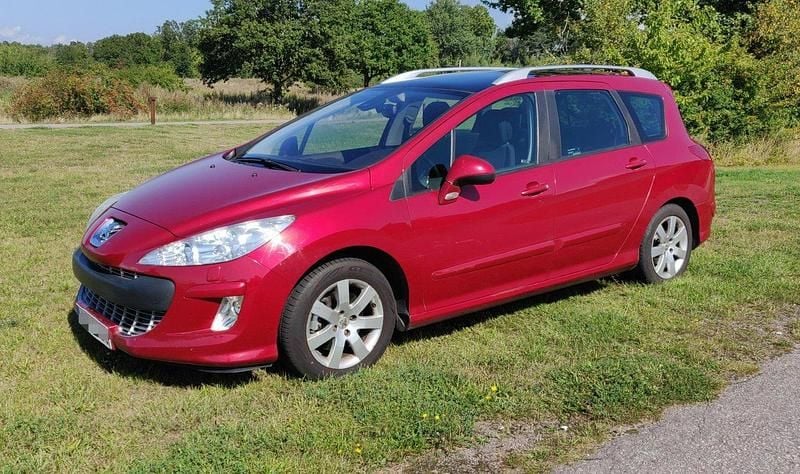 Röd Begagnad 2009 Peugeot 308 Kombi | 32 500 kr (Marknadspris) - Bild 1/4