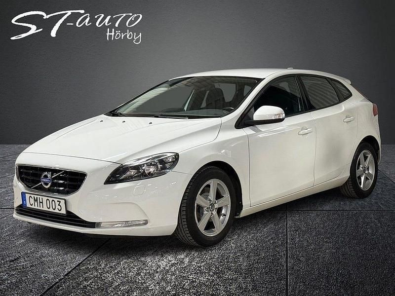 Vit Begagnad 2014 Volvo V40 Kombi | 109 900 kr (Marknadspris) - Bild 1/4