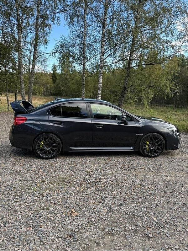 Grå Begagnad 2018 Subaru WRX STI Sedan | 425 000 kr - Bild 1/4