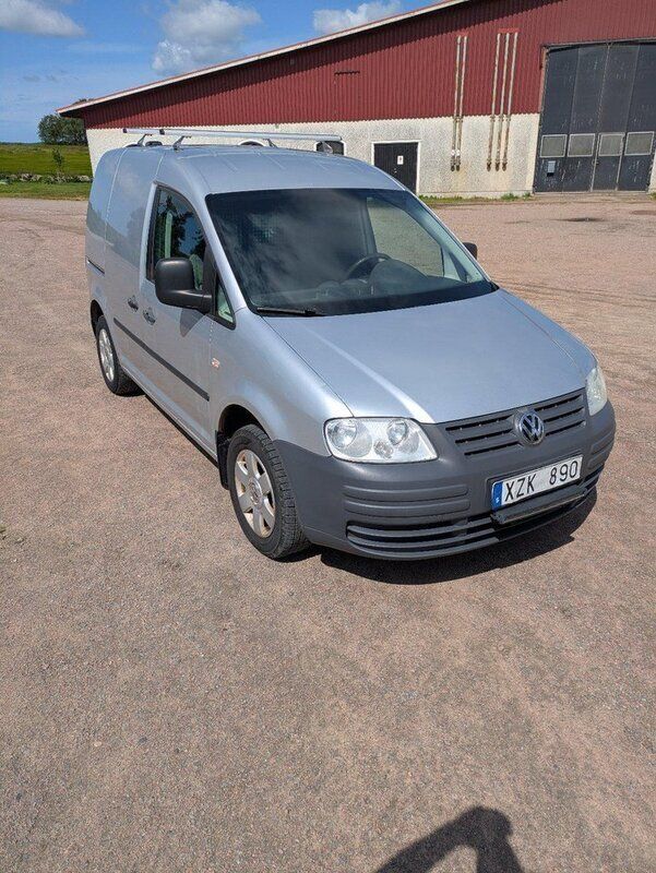 Silver Begagnad 2008 VW Caddy Minibuss | 37 500 kr (Lite dyr) - Bild 1/4