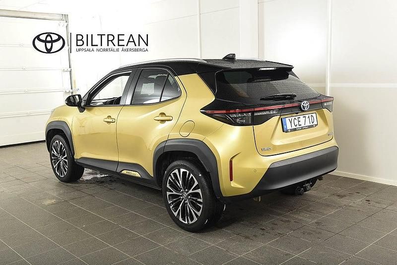 Begagnad Toyota Yaris Cross Style 92 HK (67 kW) 2022 Gul SUV