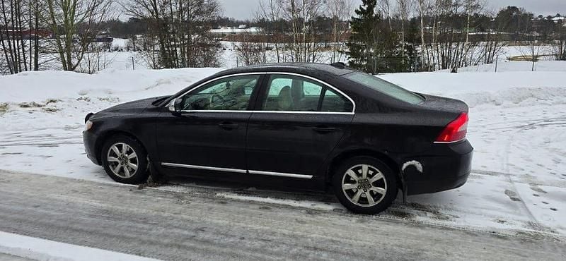 Begagnad Volvo S80 Summum 185 HK (136 kW) 2008 Svart metallic Sedan