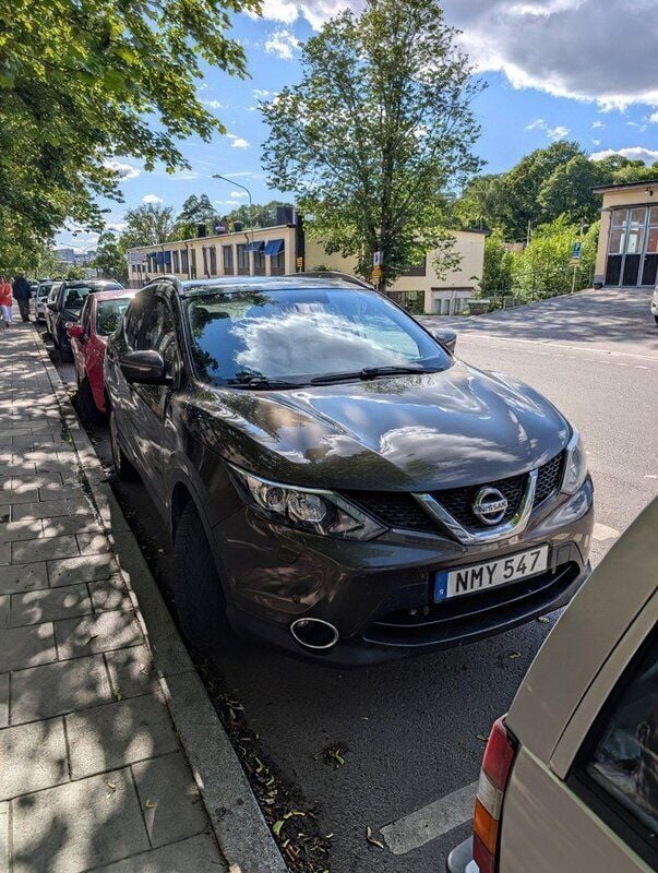 Brun Begagnad 2014 Nissan Qashqai SUV | 84 000 kr (Marknadspris) - Bild 1/4