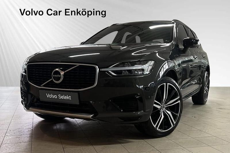 Grå Begagnad 2020 Volvo XC60 R-Design SUV | 429 900 kr (Marknadspris) - Bild 1/3