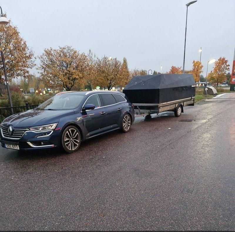Blå Begagnad 2016 Renault Talisman Kombi | 115 000 kr - Bild 1/1