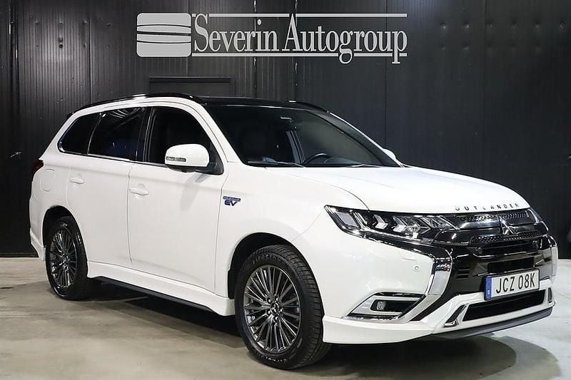 Vit Begagnad 2019 Mitsubishi Outlander P-HEV Edition SUV | 289 000 kr (Lite dyr) - Bild 1/4