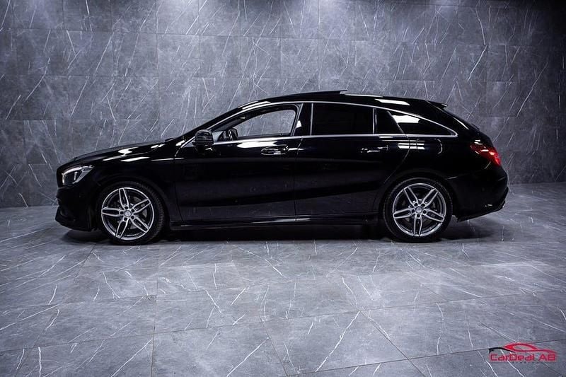 Begagnad Mercedes CLA220 Shooting Brake AMG 177 HK (130 kW) 2017 Svart Kombi