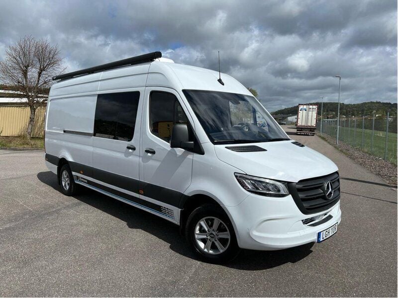 Vit Begagnad 2022 Mercedes Sprinter Van | 1 169 000 kr - Bild 1/4