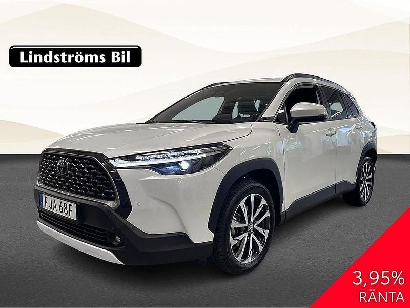 Vit Begagnad 2024 Toyota Corolla Cross Executive SUV | 419 000 kr (Lite dyr) - Bild 1/3