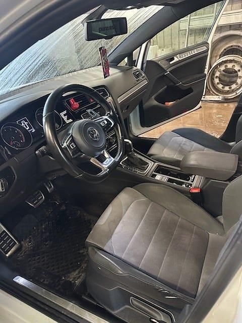 Begagnad VW Golf VII 140 HK (102 kW) 2015