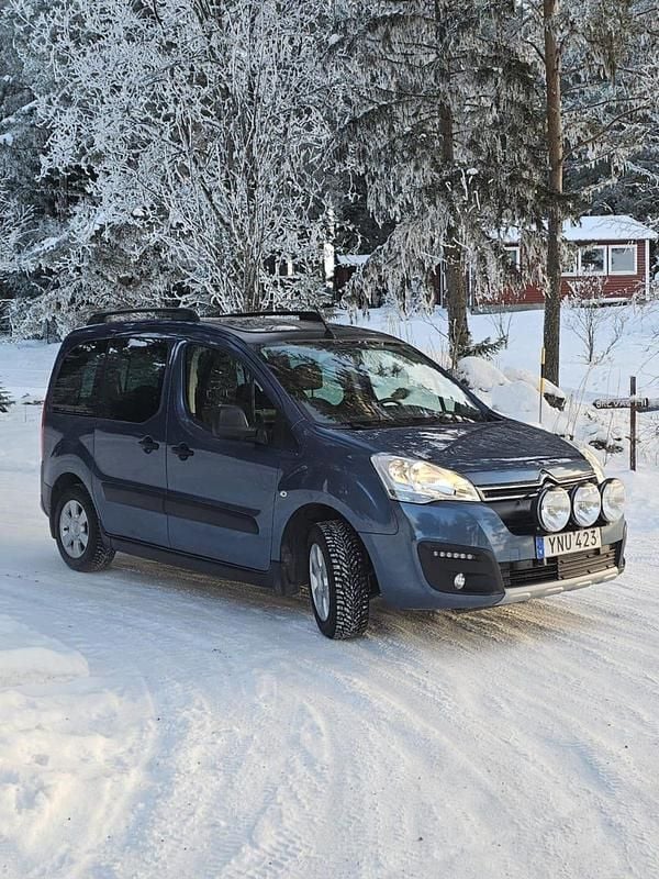 Begagnad 2017 Citroën Berlingo Minibuss | 68 000 kr (Marknadspris) - Bild 1/4