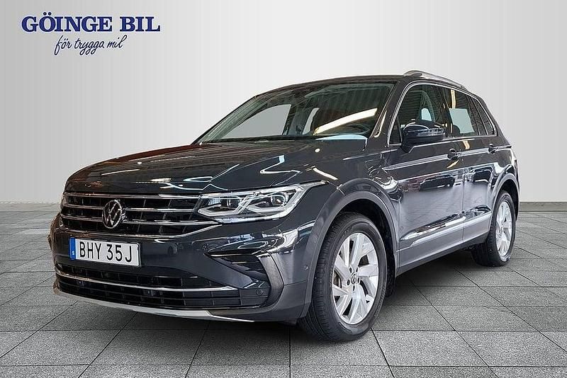Grå Begagnad 2022 VW Tiguan SUV | 339 000 kr (Bra pris) - Bild 1/3