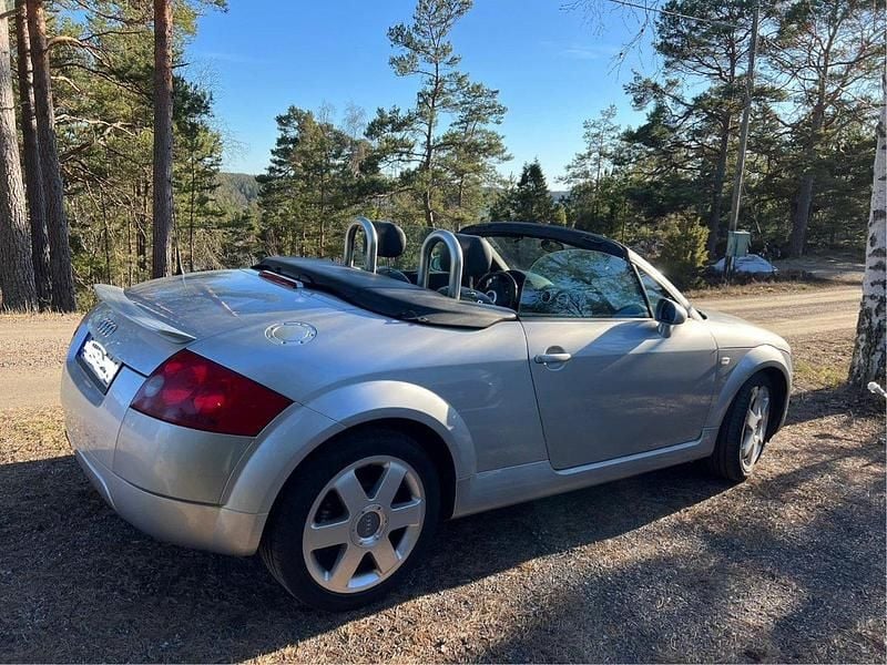 Begagnad 2000 Audi TT Cab | 59 000 kr - Bild 1/4