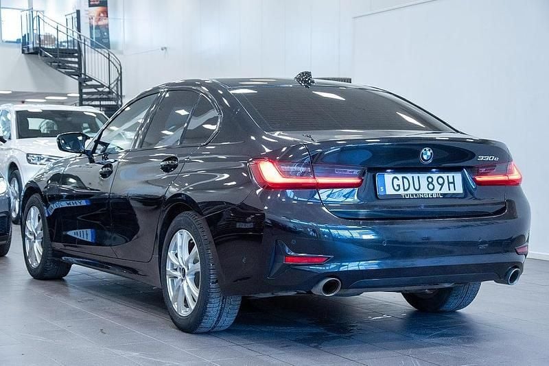 Begagnad BMW 330e Sport Line 184 HK (135 kW) 2020 Svart Sedan