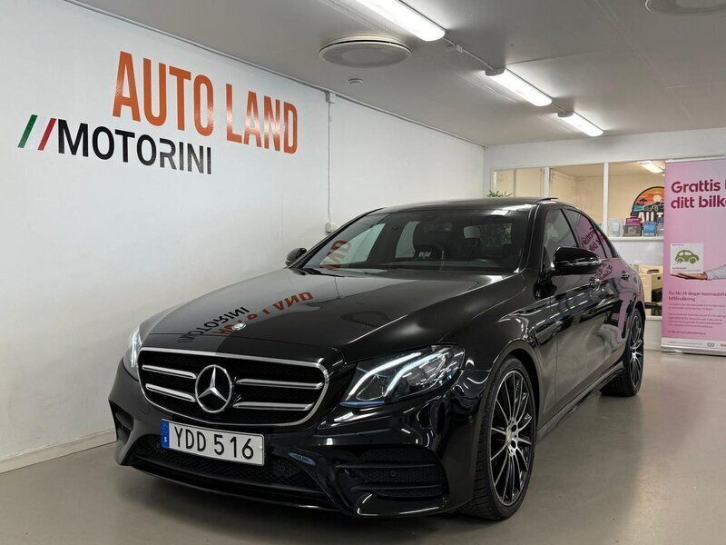 Svart Begagnad 2016 Mercedes E220 AMG line Sedan | 289 000 kr (Lite dyr) - Bild 1/4